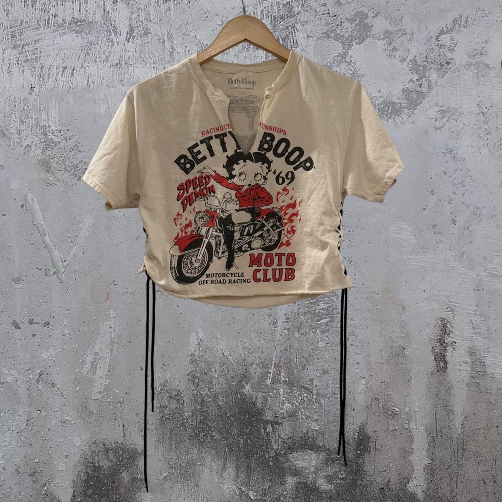 Betty Boop Moto Club Cropped Tee with graphic Size S